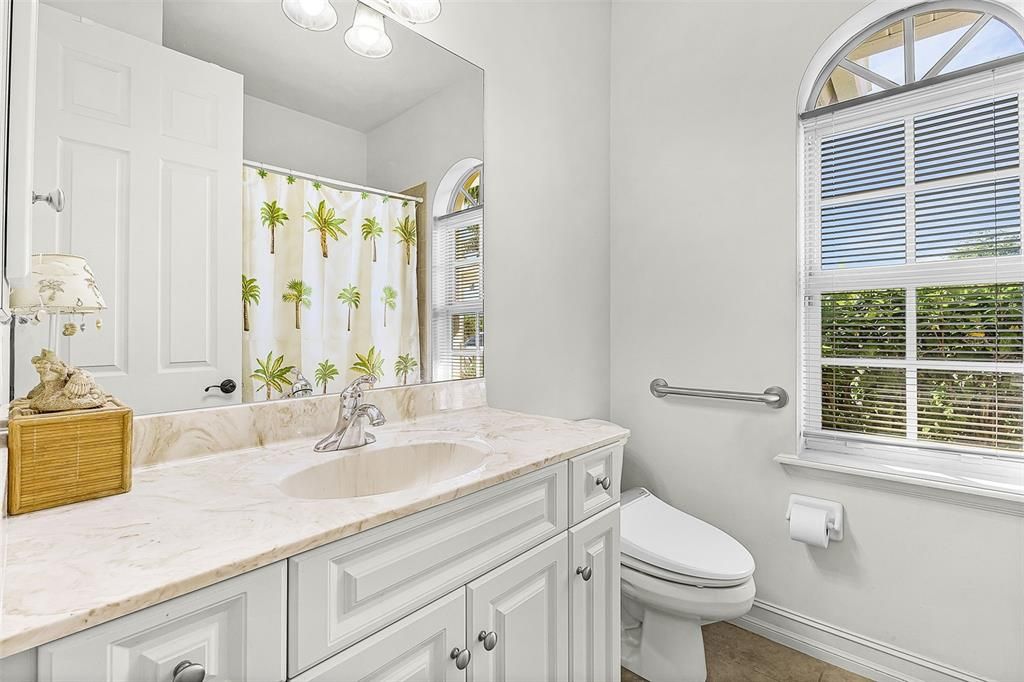 For Sale: $329,900 (3 beds, 2 baths, 1661 Square Feet)