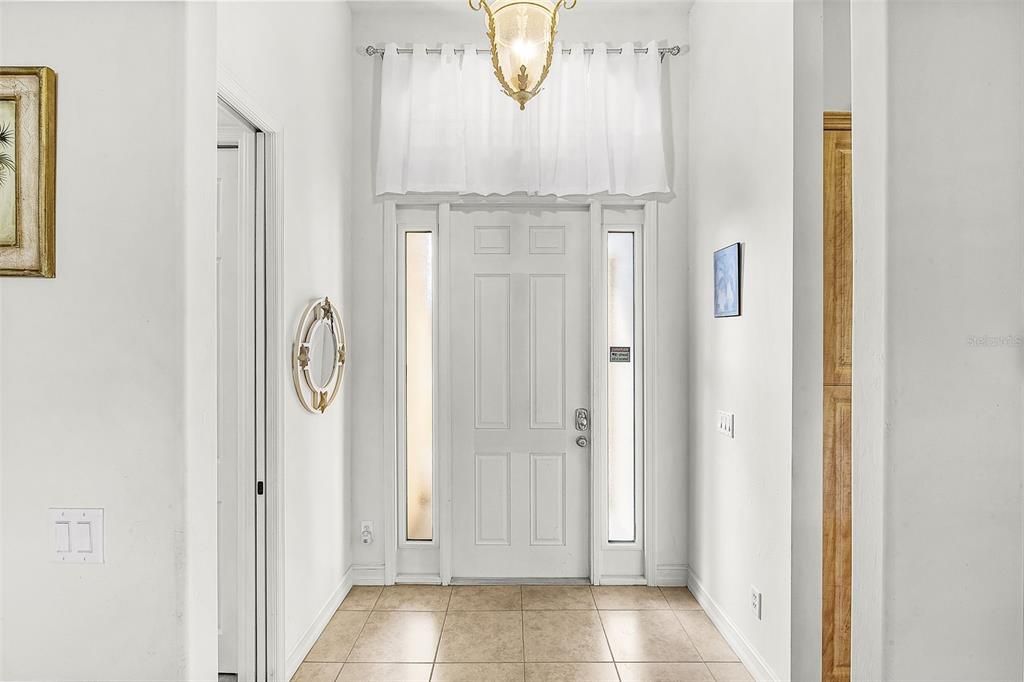 For Sale: $329,900 (3 beds, 2 baths, 1661 Square Feet)