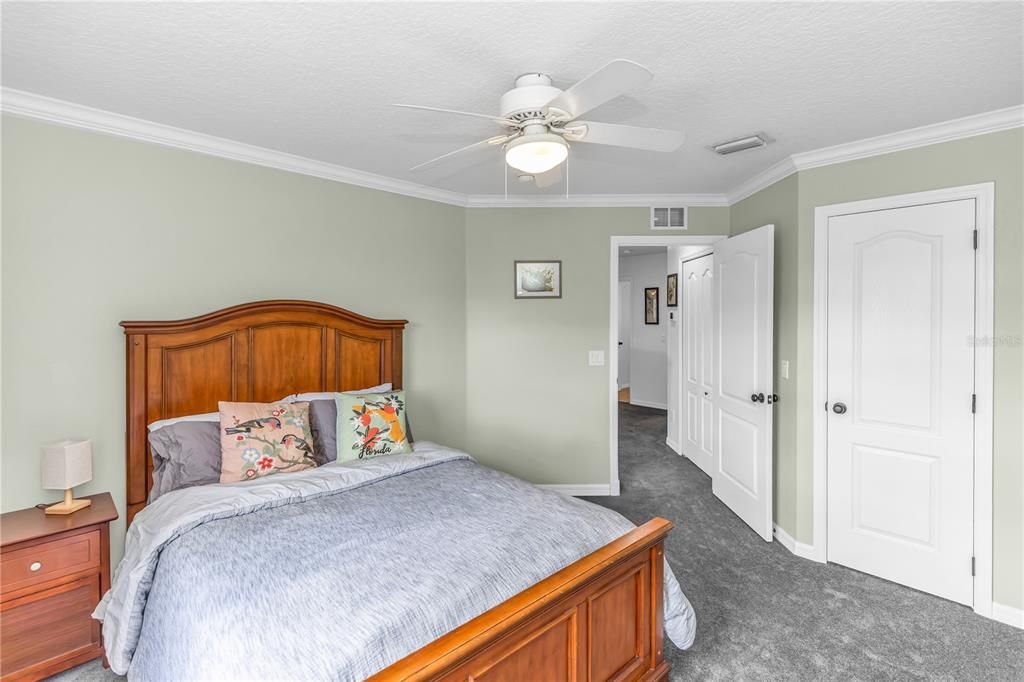 For Sale: $529,999 (5 beds, 3 baths, 3143 Square Feet)