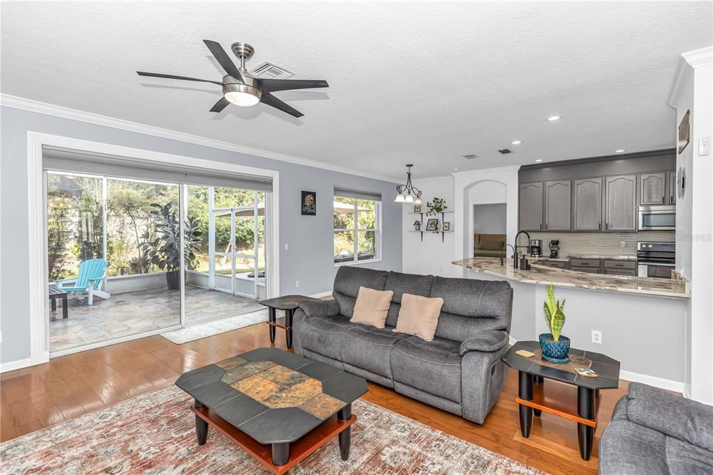 For Sale: $529,999 (5 beds, 3 baths, 3143 Square Feet)