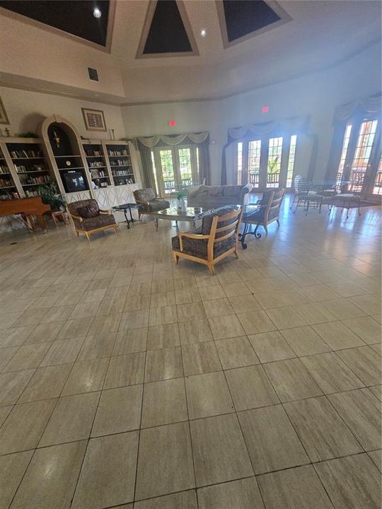 For Rent: $1,950 (2 beds, 2 baths, 1140 Square Feet)