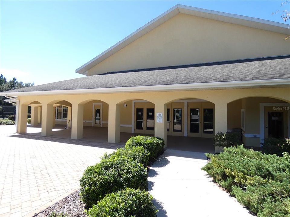 Active With Contract: $299,900 (3 beds, 2 baths, 1615 Square Feet)