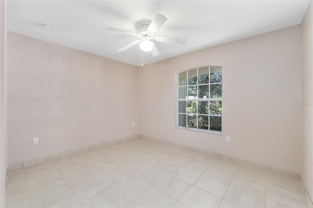 Active With Contract: $299,900 (3 beds, 2 baths, 1615 Square Feet)