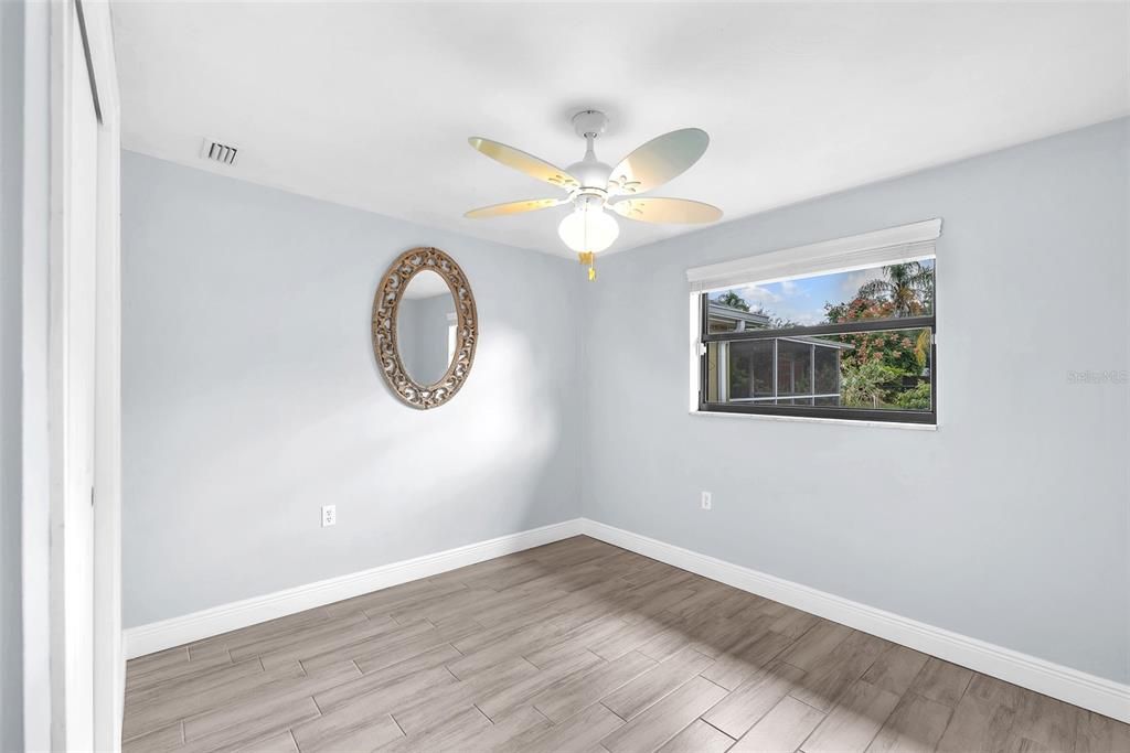 Под контрактом: $385,000 (3 спален, 2 ванн, 1711 Квадратных фут)