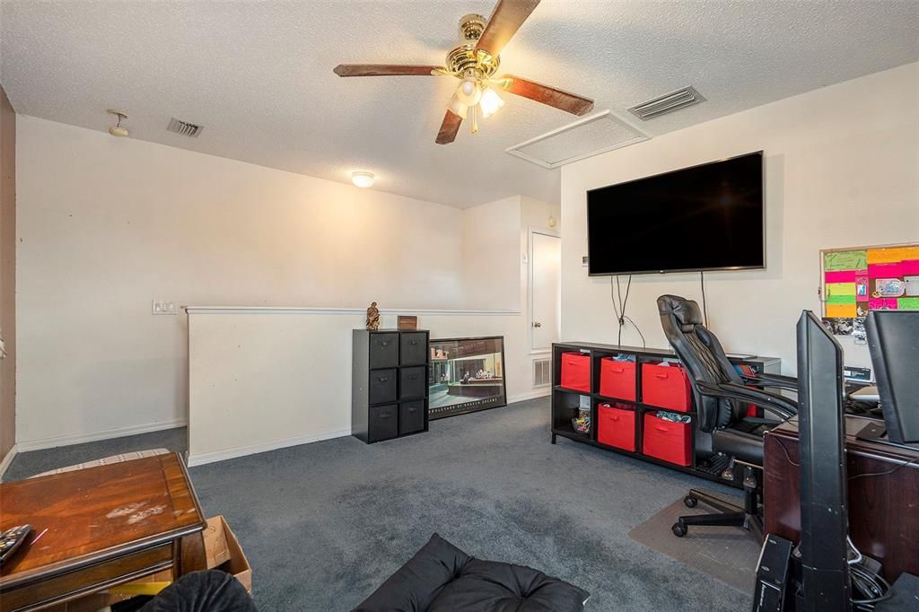 Active With Contract: $464,900 (5 beds, 3 baths, 2350 Square Feet)