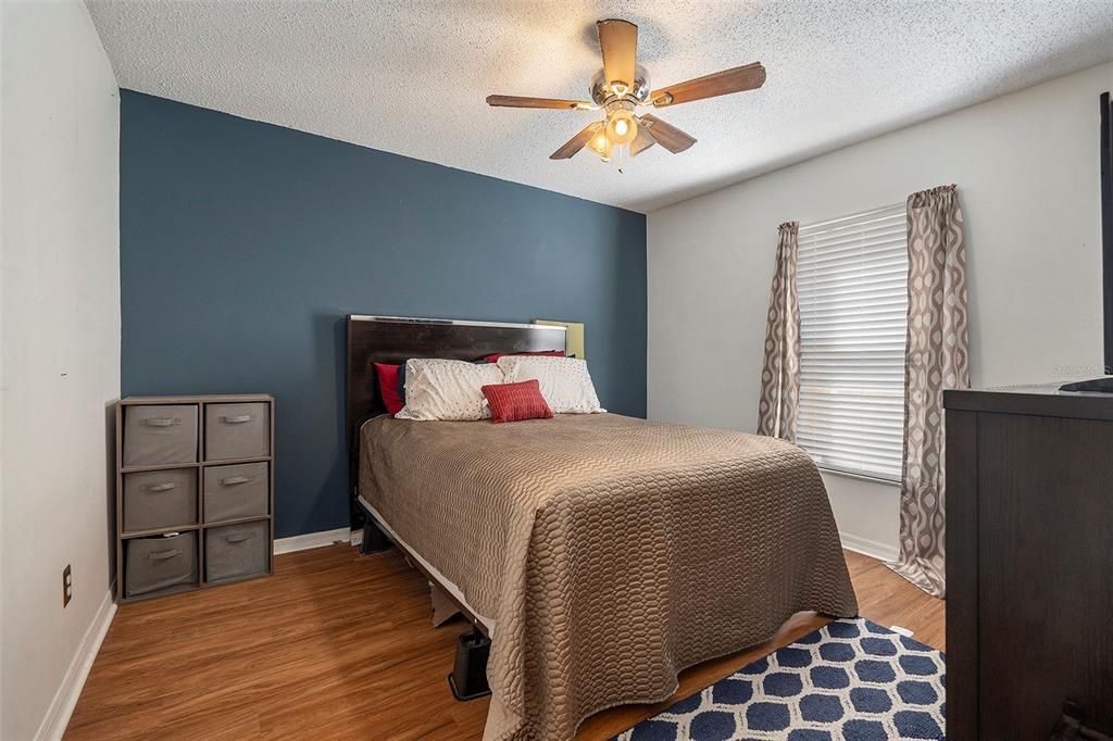 Active With Contract: $464,900 (5 beds, 3 baths, 2350 Square Feet)