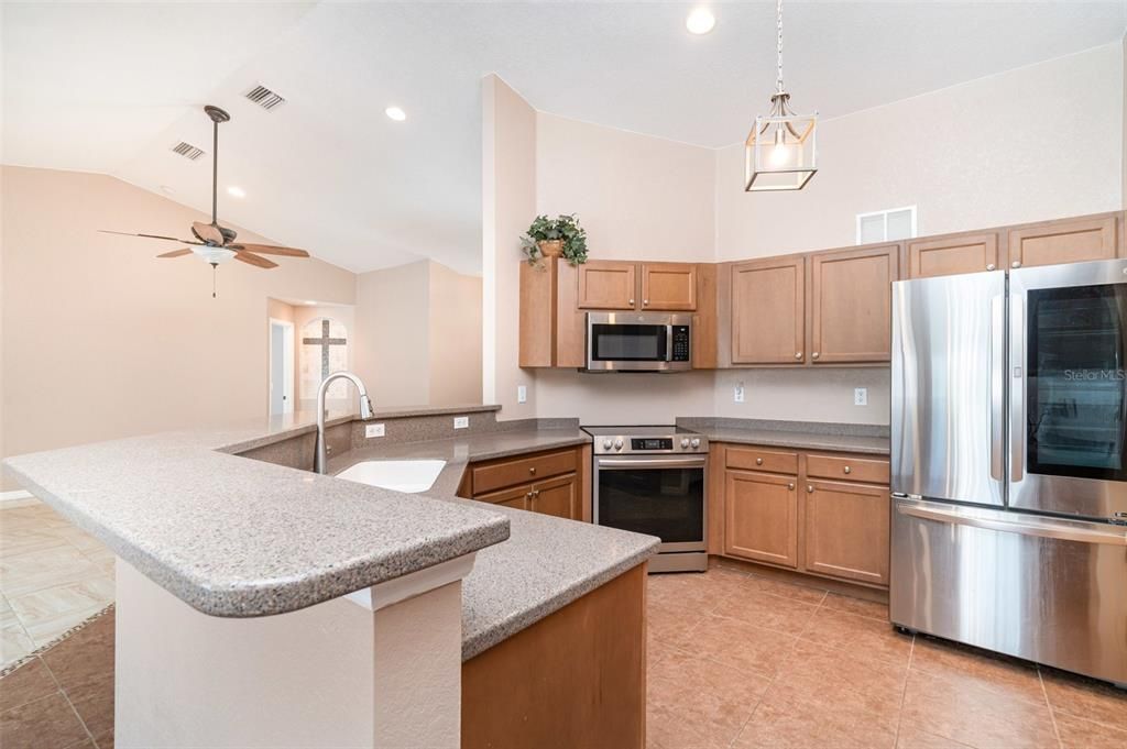 На продажу: $485,000 (3 спален, 2 ванн, 2054 Квадратных фут)