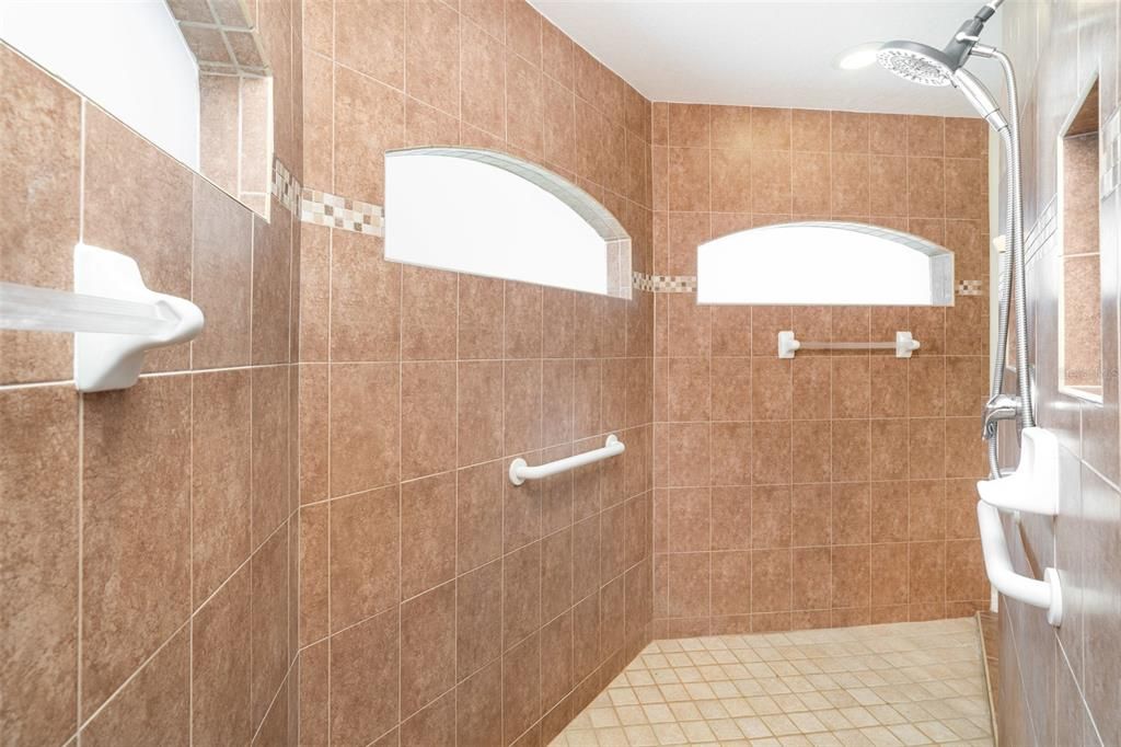 На продажу: $485,000 (3 спален, 2 ванн, 2054 Квадратных фут)