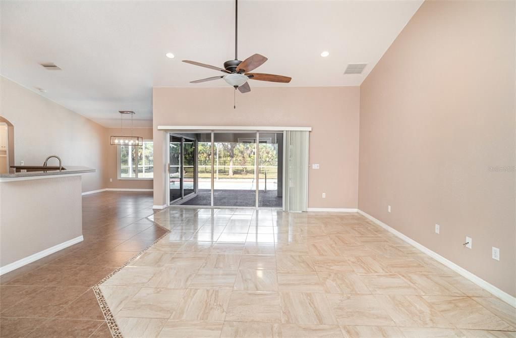 На продажу: $485,000 (3 спален, 2 ванн, 2054 Квадратных фут)