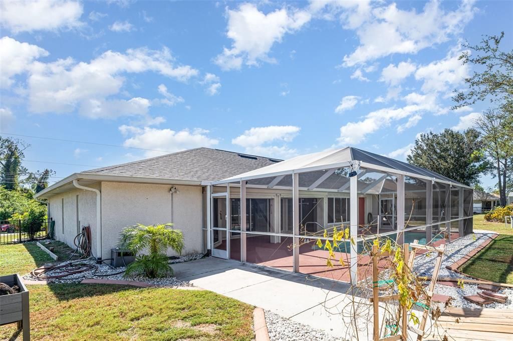 На продажу: $485,000 (3 спален, 2 ванн, 2054 Квадратных фут)