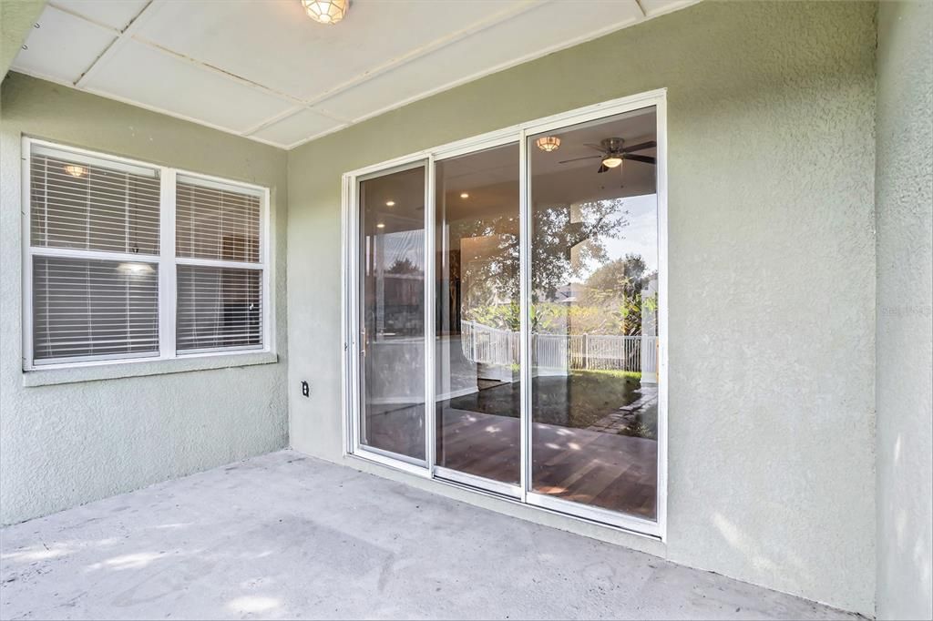 Под контрактом: $360,000 (4 спален, 2 ванн, 2169 Квадратных фут)