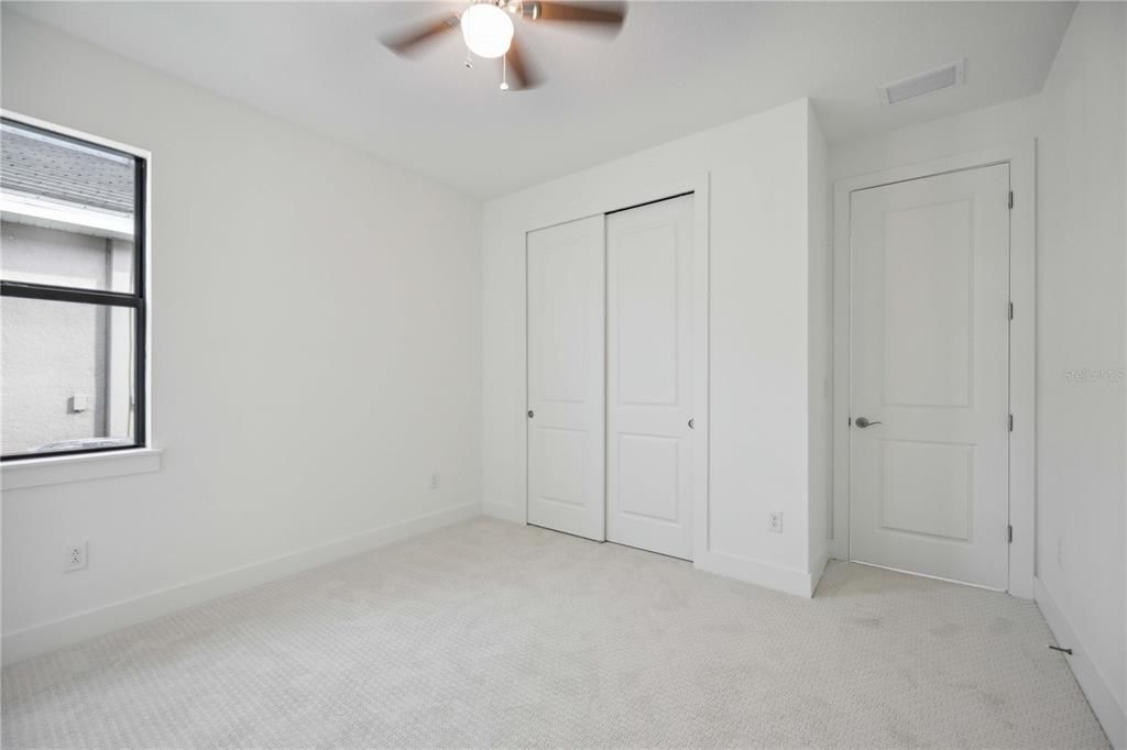 Activo con contrato: $499,000 (4 camas, 3 baños, 2134 Pies cuadrados)