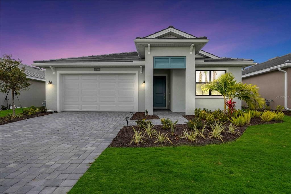 Activo con contrato: $499,000 (4 camas, 3 baños, 2134 Pies cuadrados)