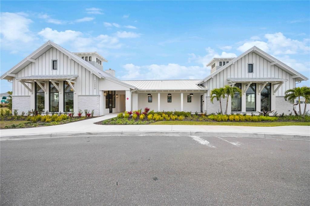 Activo con contrato: $499,000 (4 camas, 3 baños, 2134 Pies cuadrados)