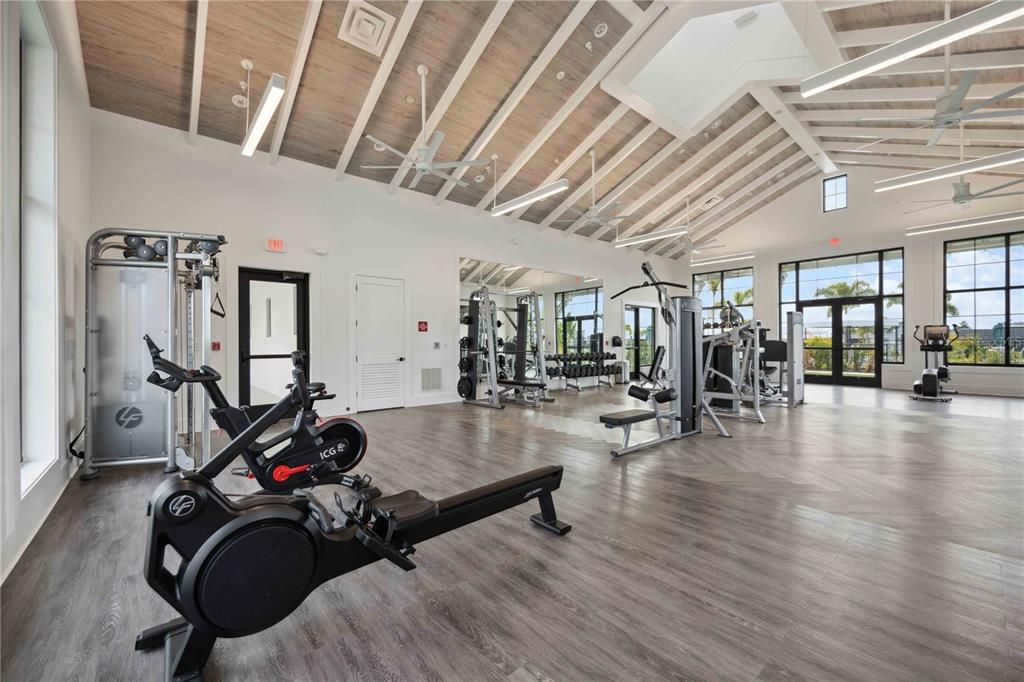 Activo con contrato: $499,000 (4 camas, 3 baños, 2134 Pies cuadrados)