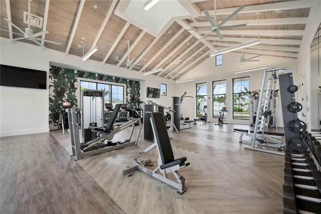 Activo con contrato: $499,000 (4 camas, 3 baños, 2134 Pies cuadrados)