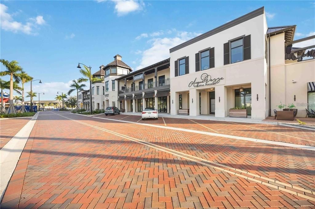 Activo con contrato: $499,000 (4 camas, 3 baños, 2134 Pies cuadrados)