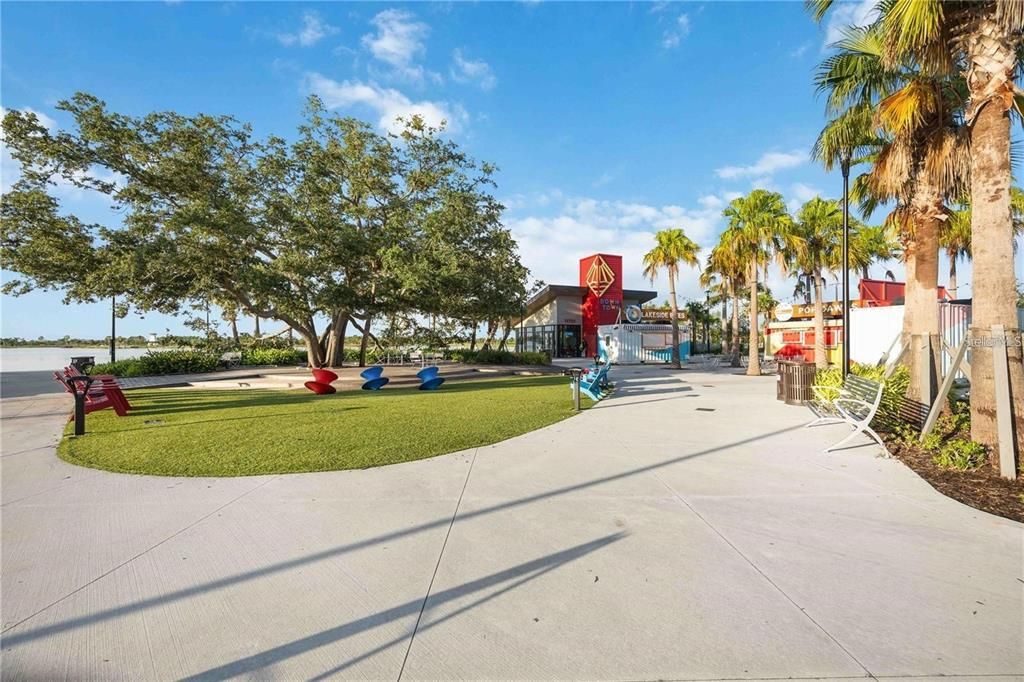 Activo con contrato: $499,000 (4 camas, 3 baños, 2134 Pies cuadrados)