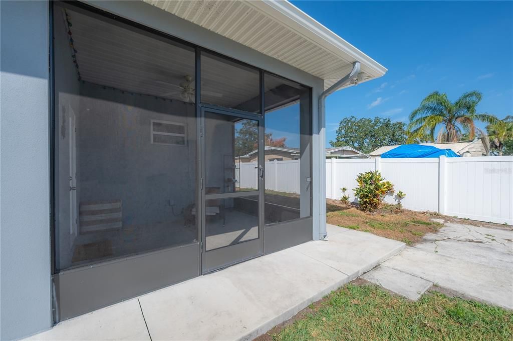 For Sale: $465,000 (3 beds, 2 baths, 1983 Square Feet)