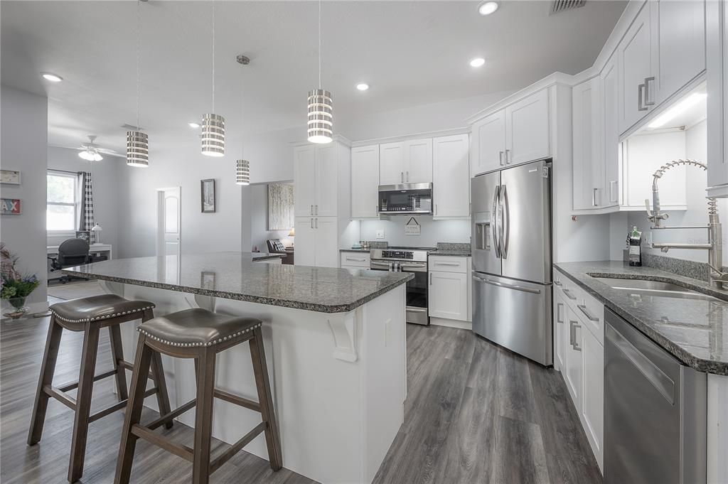 For Sale: $465,000 (3 beds, 2 baths, 1983 Square Feet)