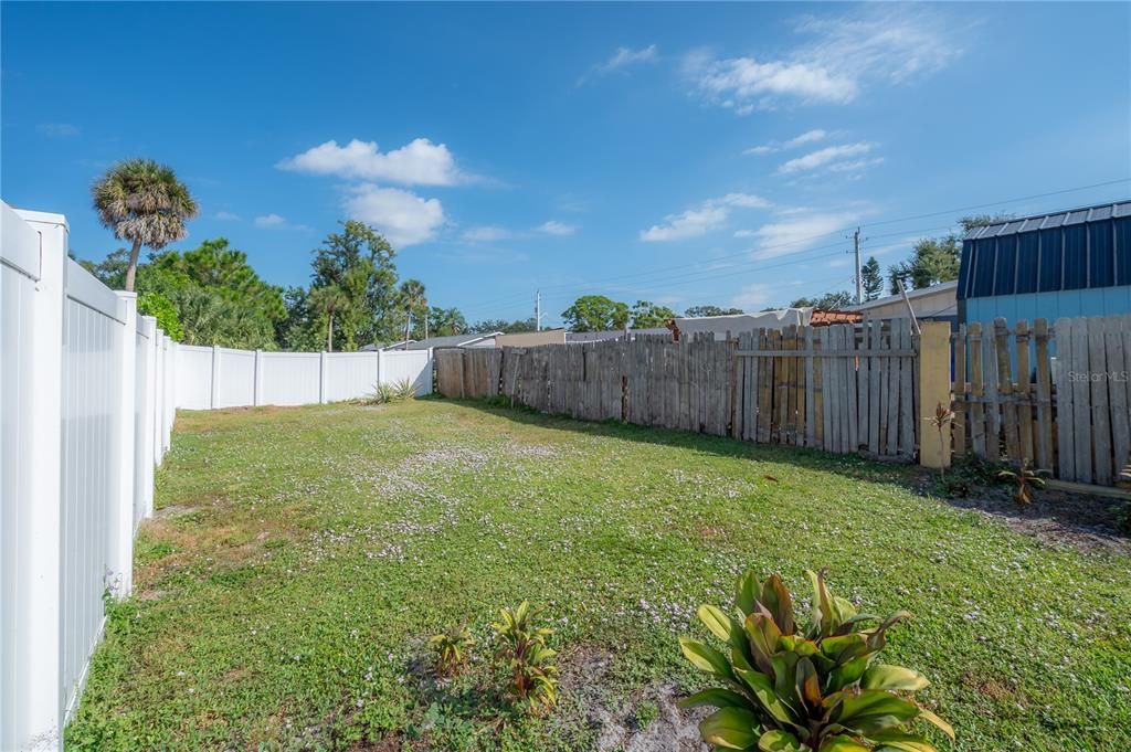 For Sale: $465,000 (3 beds, 2 baths, 1983 Square Feet)