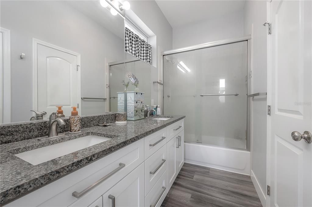 For Sale: $465,000 (3 beds, 2 baths, 1983 Square Feet)