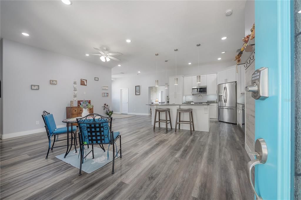 For Sale: $465,000 (3 beds, 2 baths, 1983 Square Feet)