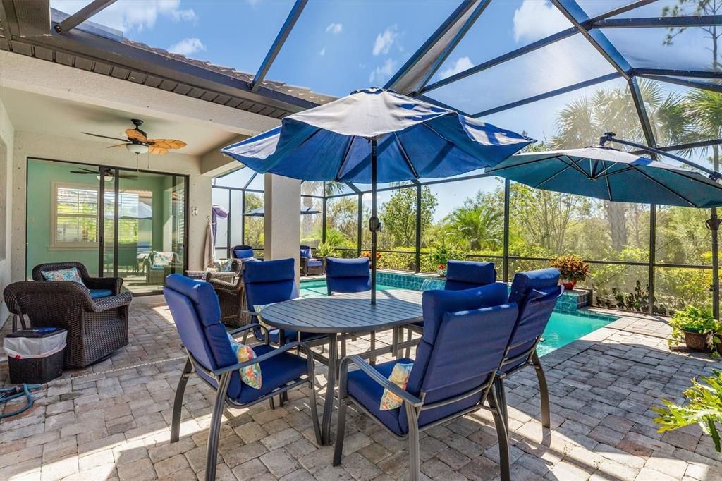 待售: $477,000 (2 贝兹, 2 浴室, 1815 平方英尺)