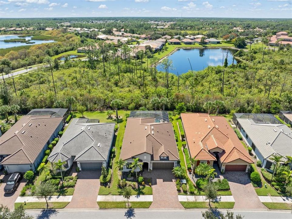 待售: $477,000 (2 贝兹, 2 浴室, 1815 平方英尺)