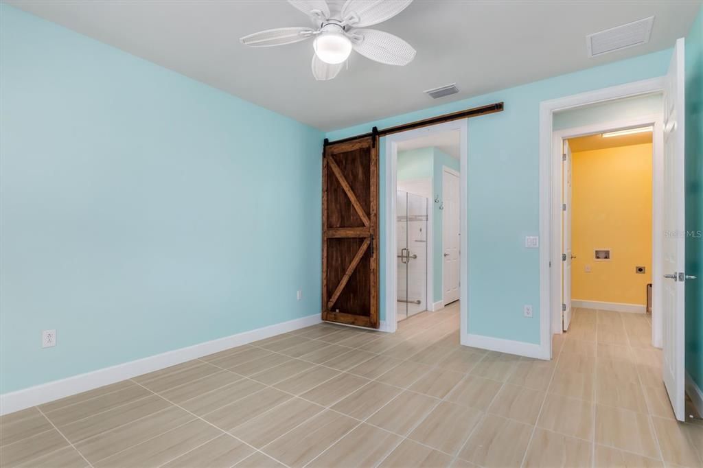 待售: $477,000 (2 贝兹, 2 浴室, 1815 平方英尺)