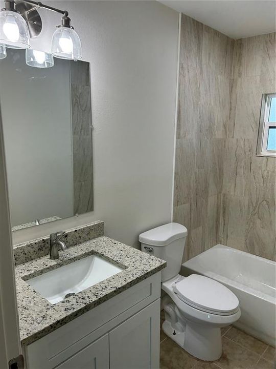 出租: $1,795 (2 贝兹, 1 浴室, 912 平方英尺)