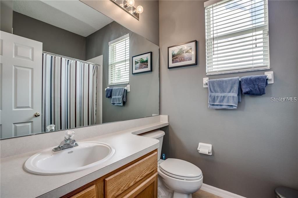 В аренду: $2,400 (3 спален, 2 ванн, 1579 Квадратных фут)