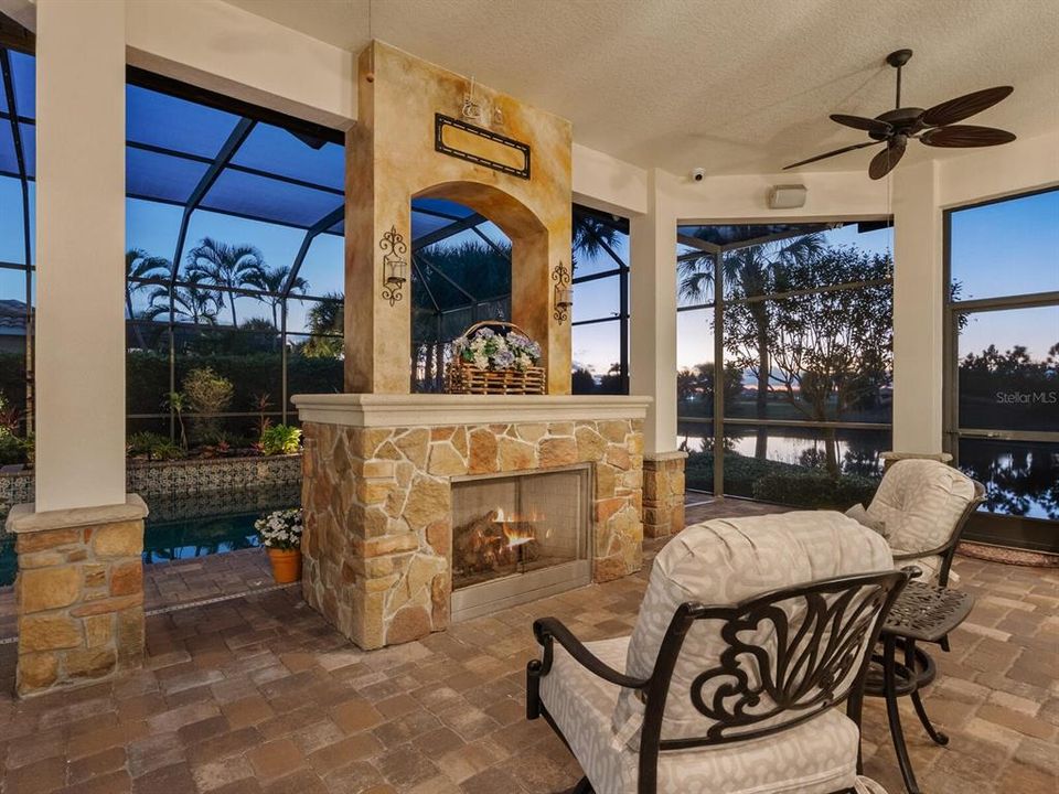 На продажу: $1,579,900 (3 спален, 4 ванн, 3846 Квадратных фут)