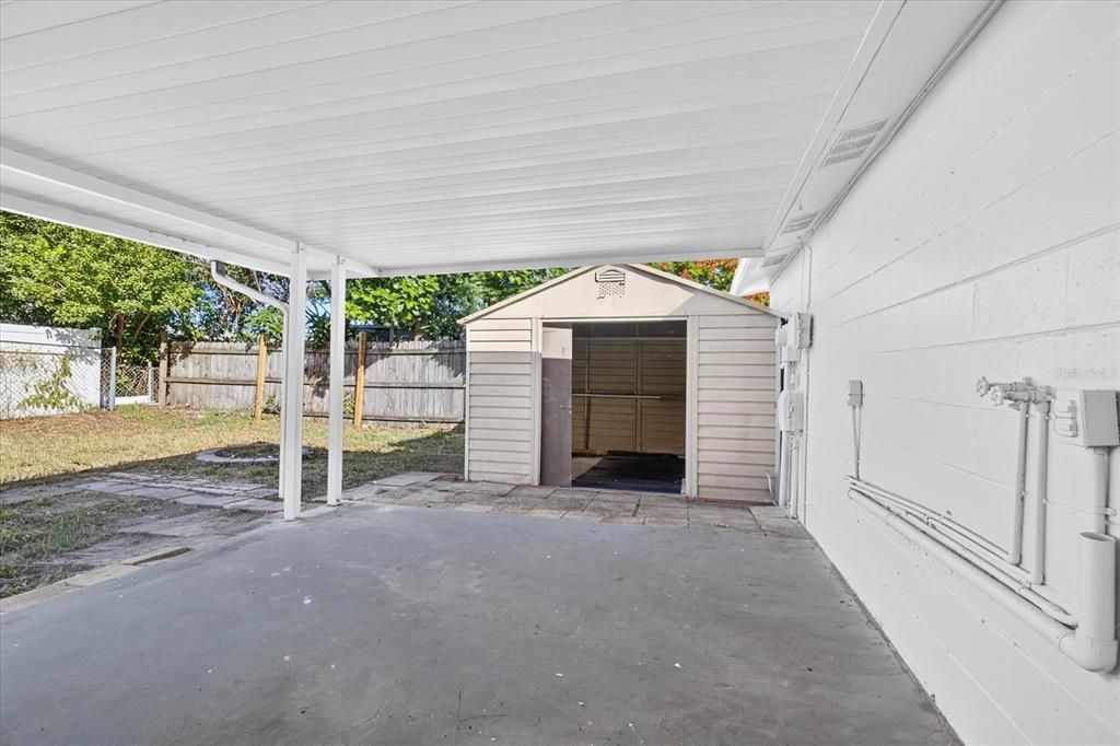 Active With Contract: $274,900 (3 beds, 2 baths, 1517 Square Feet)