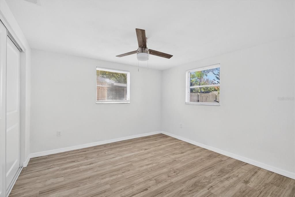 Active With Contract: $274,900 (3 beds, 2 baths, 1517 Square Feet)