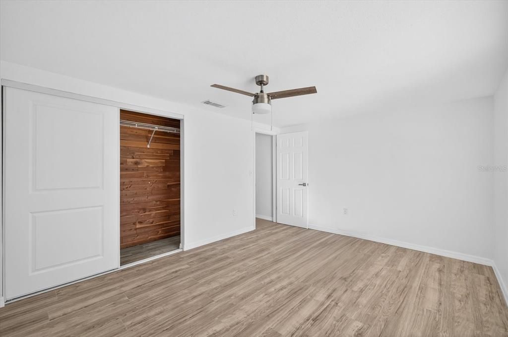 Active With Contract: $274,900 (3 beds, 2 baths, 1517 Square Feet)