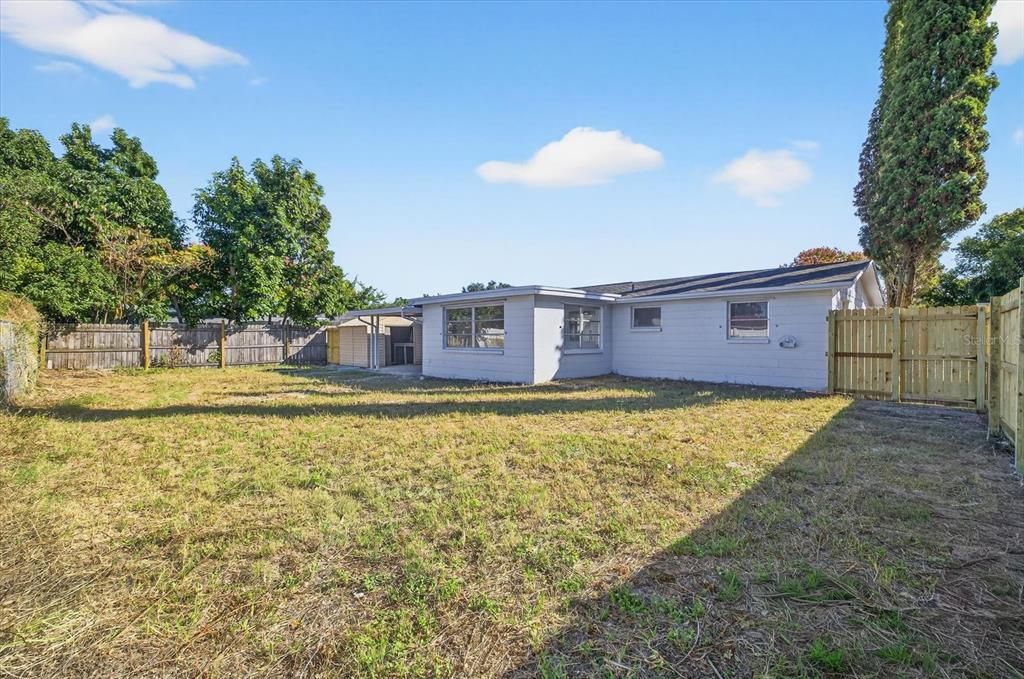 Active With Contract: $274,900 (3 beds, 2 baths, 1517 Square Feet)