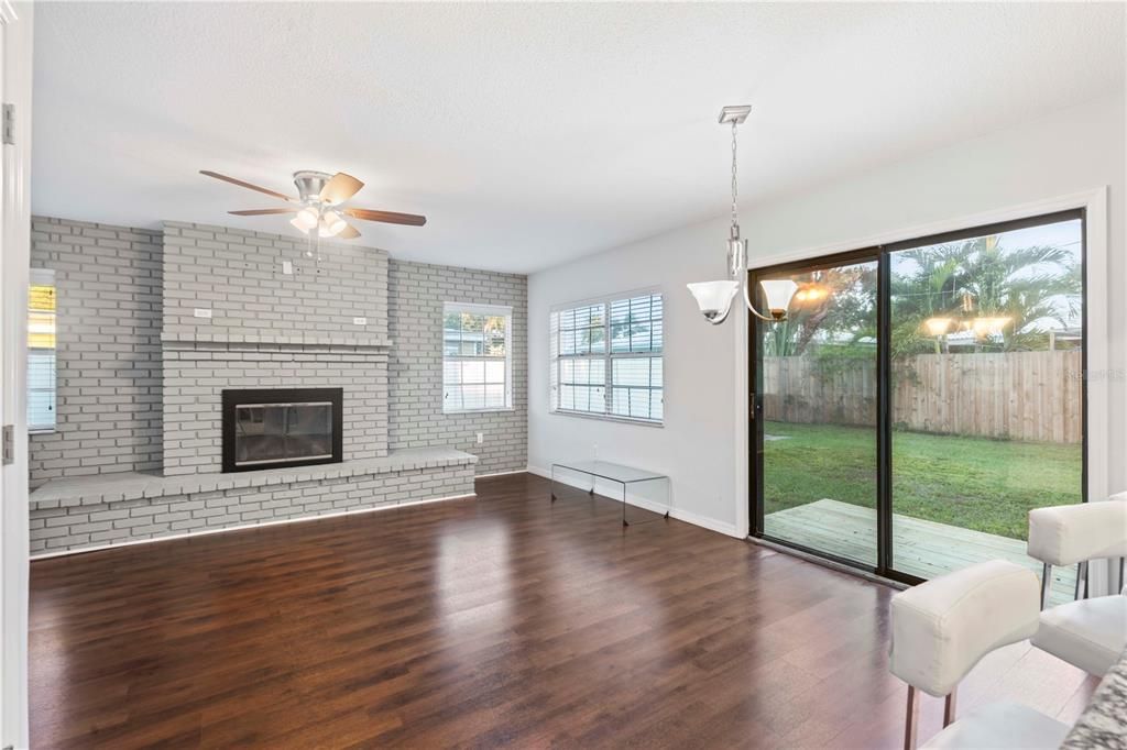 For Rent: $3,900 (3 beds, 2 baths, 1419 Square Feet)