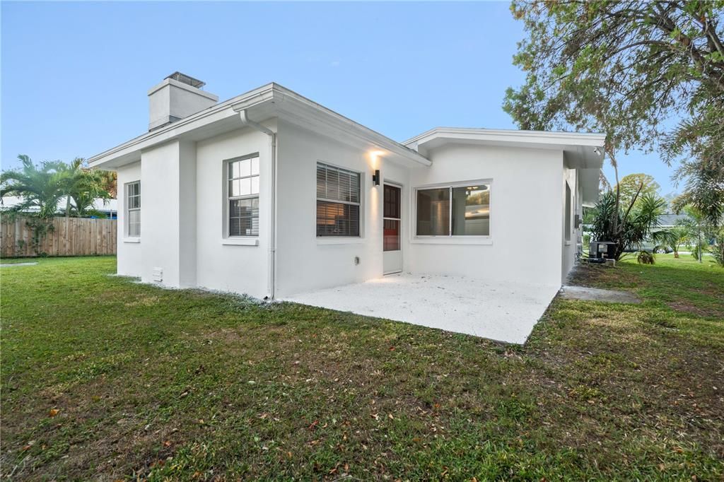 For Rent: $3,900 (3 beds, 2 baths, 1419 Square Feet)