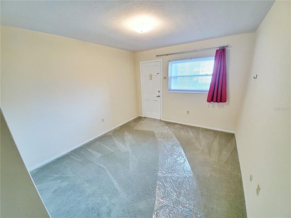 Под контрактом: $1,500 (2 спален, 1 ванн, 1225 Квадратных фут)