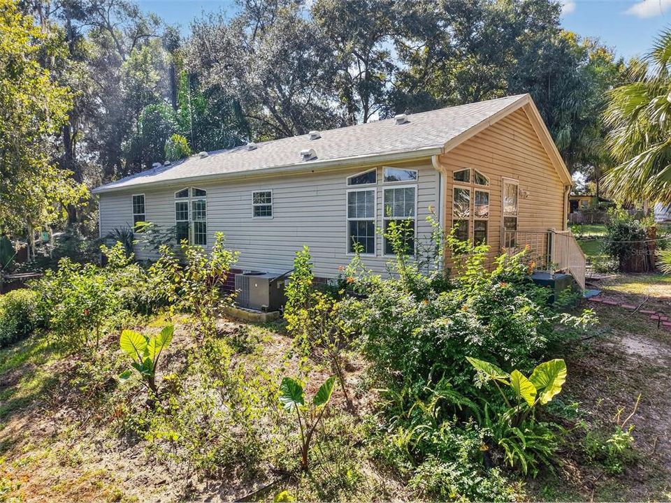 На продажу: $224,000 (3 спален, 2 ванн, 1296 Квадратных фут)