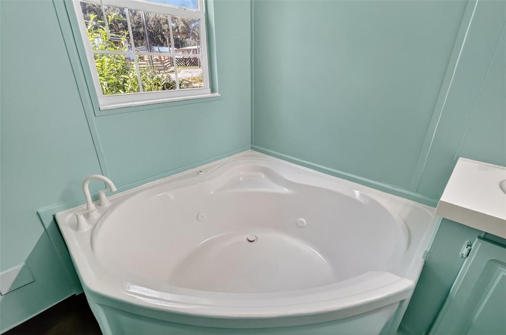 На продажу: $224,000 (3 спален, 2 ванн, 1296 Квадратных фут)