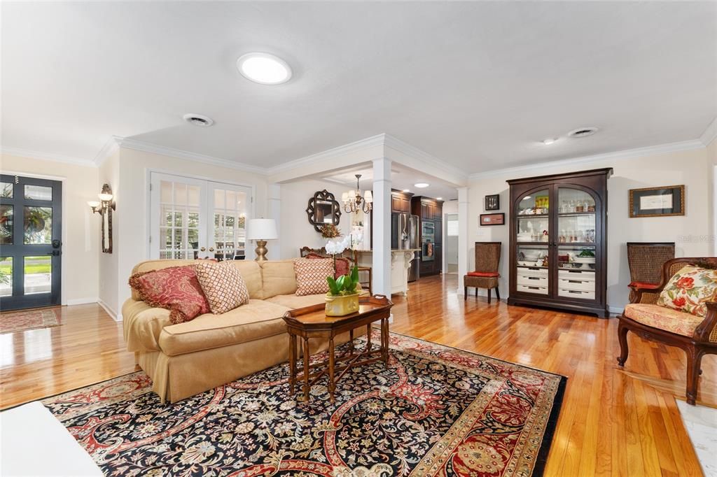 Active With Contract: $885,000 (4 beds, 3 baths, 3769 Square Feet)