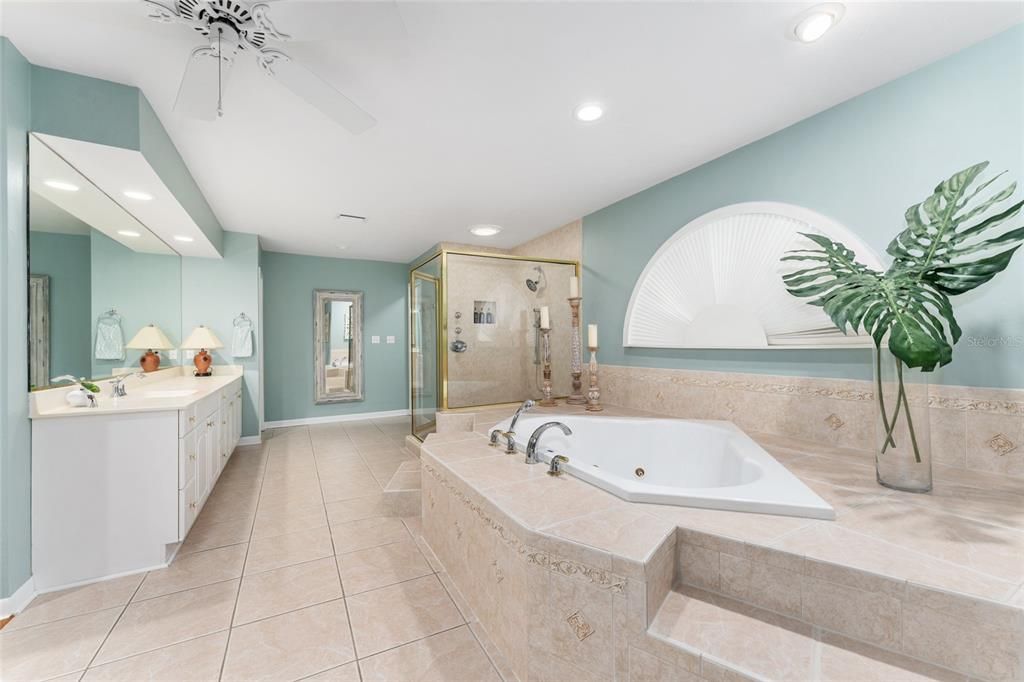Active With Contract: $885,000 (4 beds, 3 baths, 3769 Square Feet)