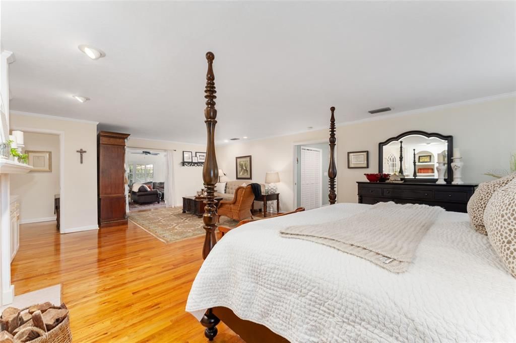 Active With Contract: $885,000 (4 beds, 3 baths, 3769 Square Feet)