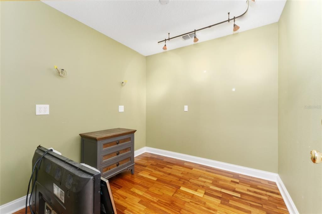 Active With Contract: $885,000 (4 beds, 3 baths, 3769 Square Feet)