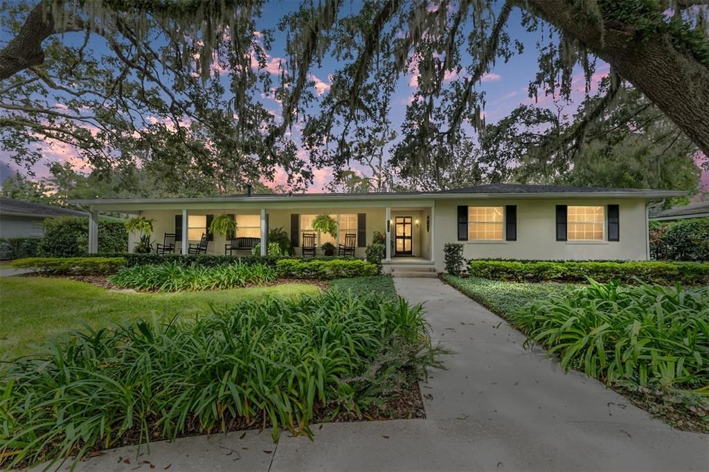 Active With Contract: $885,000 (4 beds, 3 baths, 3769 Square Feet)