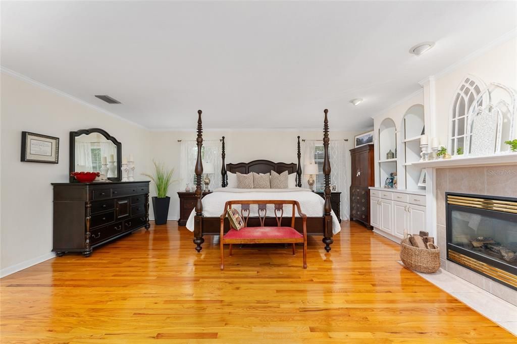 Active With Contract: $885,000 (4 beds, 3 baths, 3769 Square Feet)