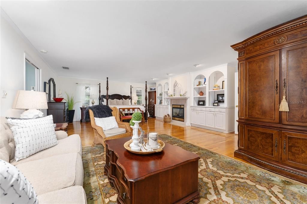 Active With Contract: $885,000 (4 beds, 3 baths, 3769 Square Feet)