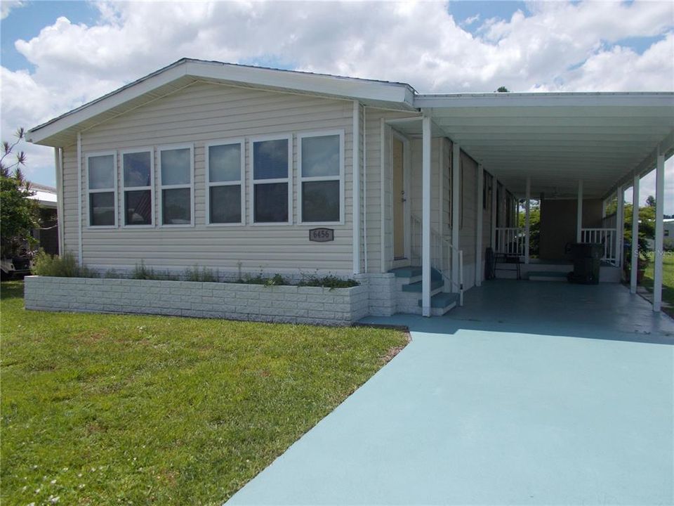 For Sale: $140,000 (2 beds, 2 baths, 1351 Square Feet)